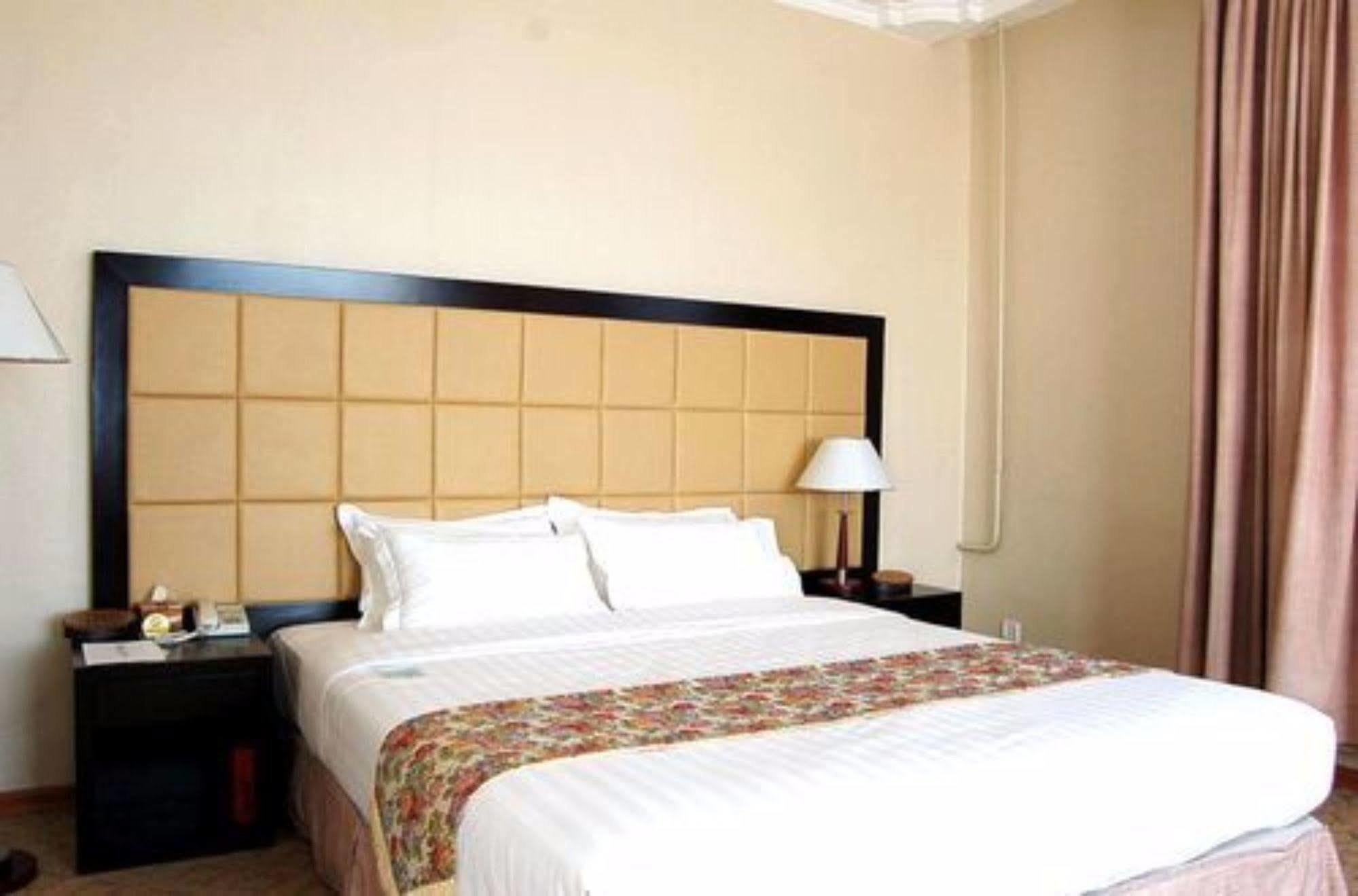 Ulaanbaatar Hotel Bagian luar foto